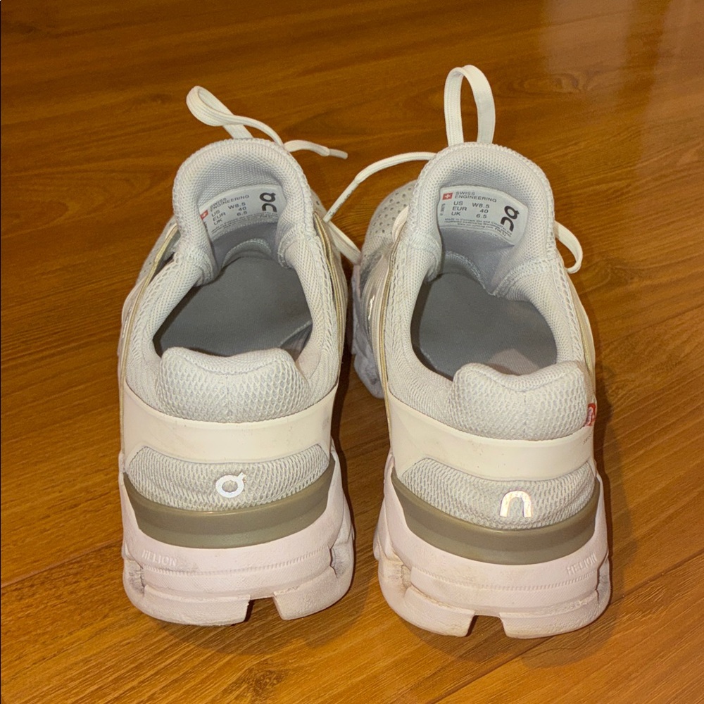 Women's Athletic Shoes in Light Gray - Picture 2 of 6
